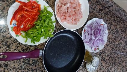 بيتزا لذيذة بطريقة سهلة وسريعة