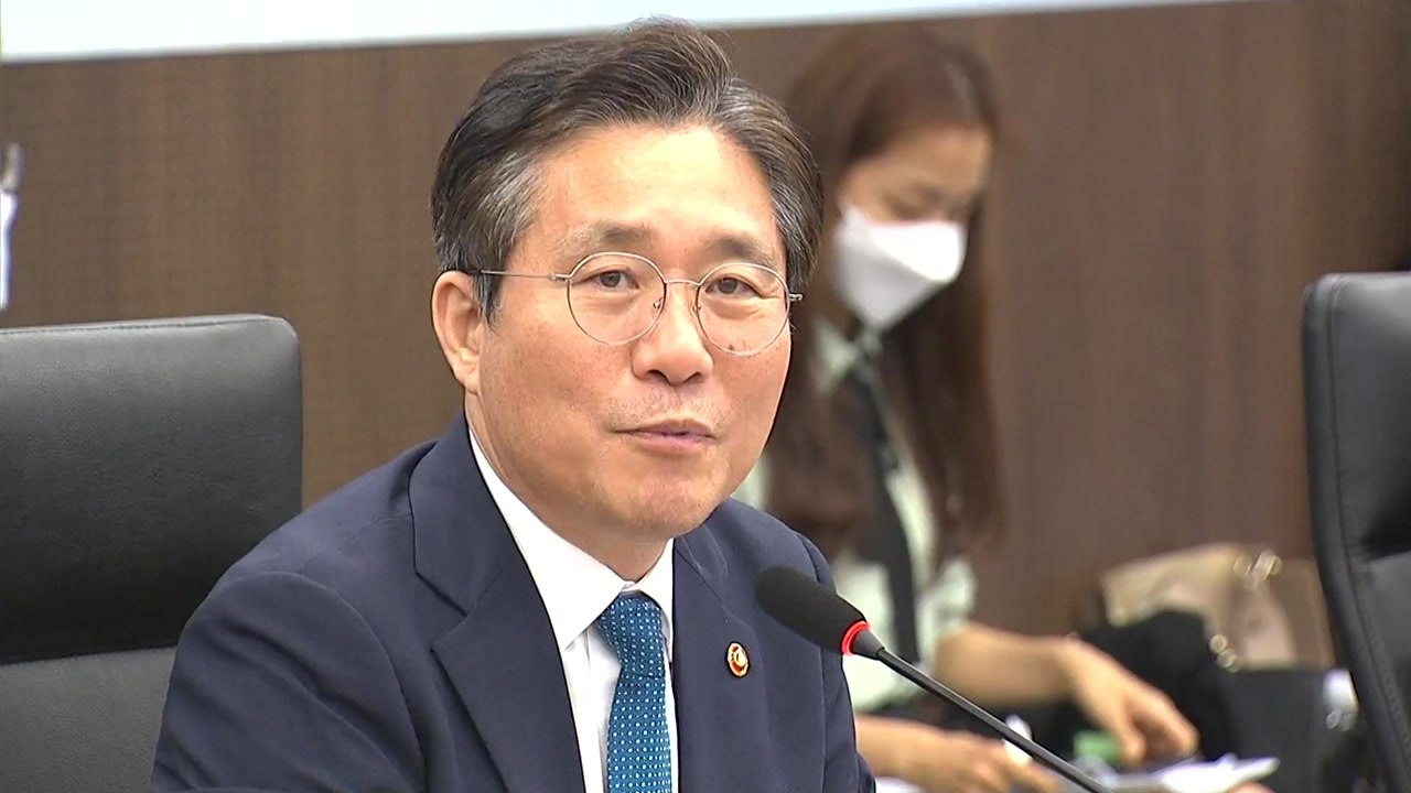 산업부 "일본 수출규제 3대 품목 공급 안정화 달성" / YTN