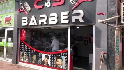 SAKARYA Koruyucu tulum giyip, gözlük ve maske takarak tıraş yaptı