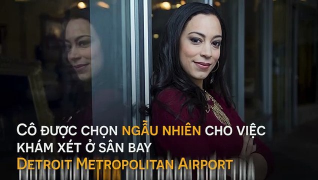Hành khách bật khóc vì bị an ninh sân bay chạm vào cơ thể