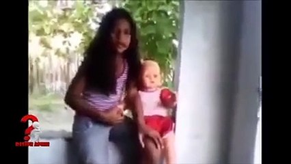 Thất kinh với những con búp bê tự cử động