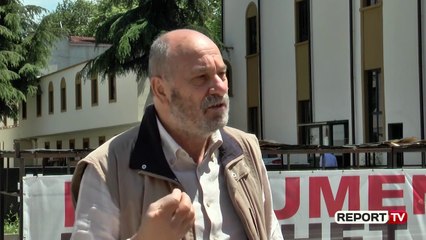 TK, artistët përkujtojnë 1-vjetorin e vendosjes së germave: Kush do ta restaurojë teatrin?