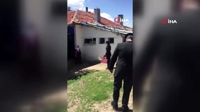 - Jandarma'dan Anneler günü ziyaretleri- Ankara İl Jandarma Komutanlığı ekipleri Şehit Aileleri ve...