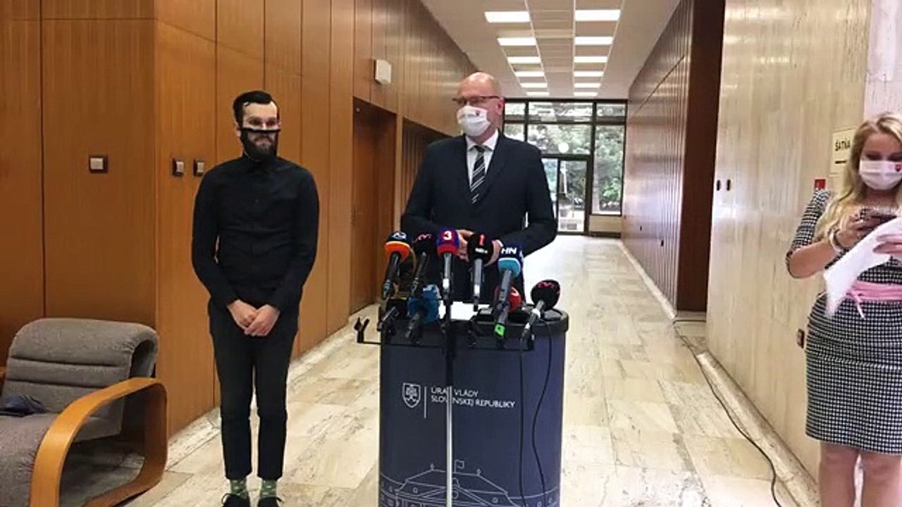 ZÁZNAM: TK ministra hospodárstva R. Sulíka