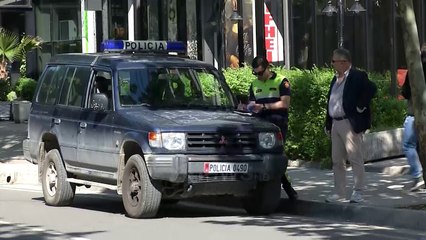 Ora News - Makina përplas motorin në "Xhamllik", plagoset pasagjerja