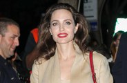 Angelina Jolie perdeu seu 'cobertor protetor' quando sua mãe morreu