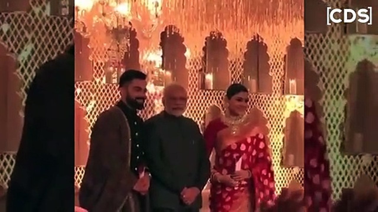 PM_Narendra_Modi_At_Virat_Kohli_And_Anushka_Sharma_Wedding_Reception(720p)
