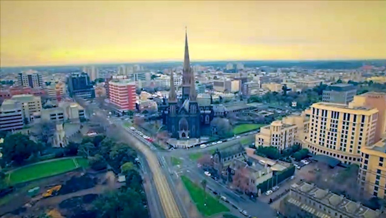 Clip cầu hôn ngọt ngào của Lê Hoàng (The Men) với bạn gái hot girl sau 6 năm hẹn hò