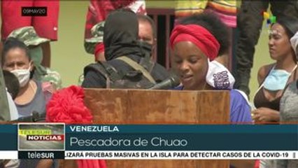 Altos funcionarios venezolanos visitan el pueblo que frustró invasión