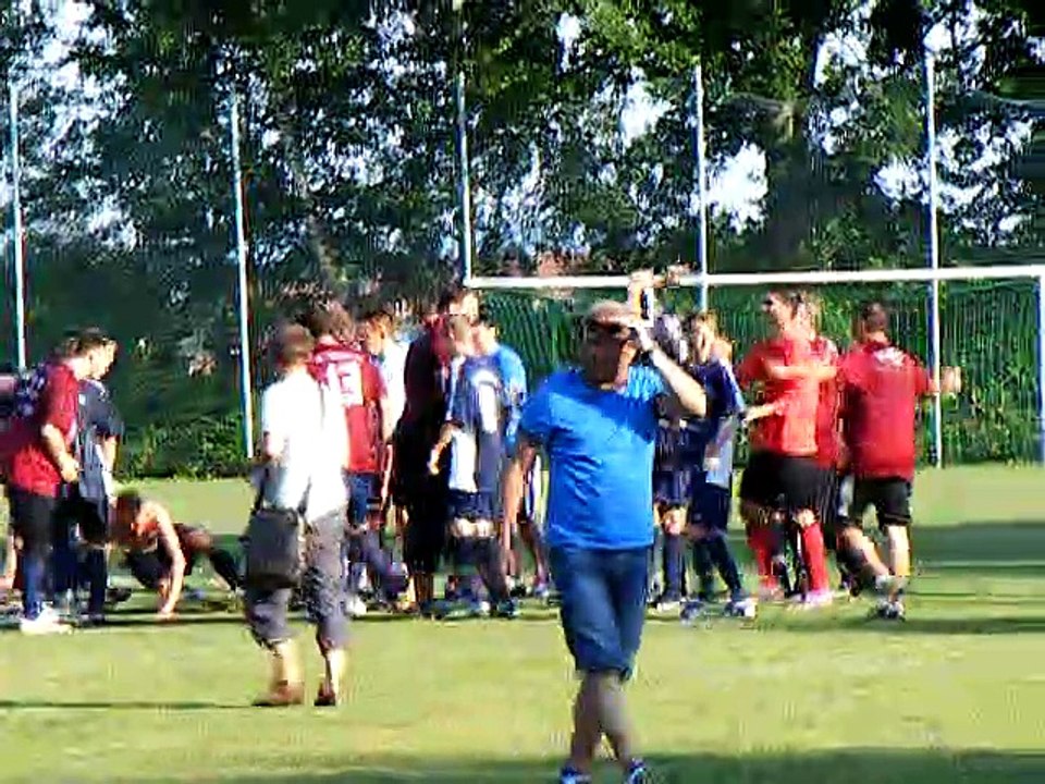 Jubel des SC Hainberg über den A-Jugend-Kreismeistertitel 2011 im Finale über die SVG