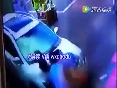 Những tai nạn từ trên trời rơi xuống