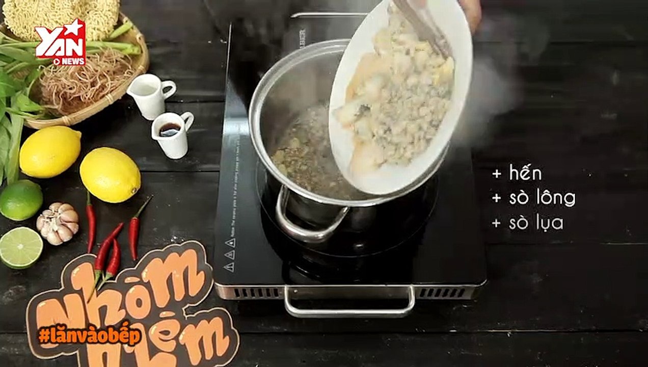 [Nhòm Nhèm] Trổ tài làm mì hến sa tế cay nồng cực hấp dẫn