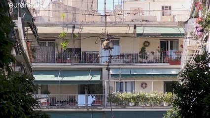 Anfitriones de Airbnb en Atenas, ¿esperar o alquilar a largo plazo?