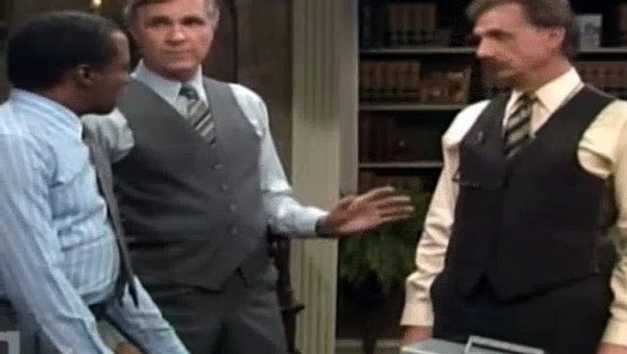 Benson S06E23 The Bookburner