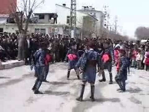 Van-gürpınar güzelsu yibo efeler