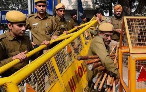 Delhi Police Arrest Three 'Burglars' After Encounter In Vasant Kunj