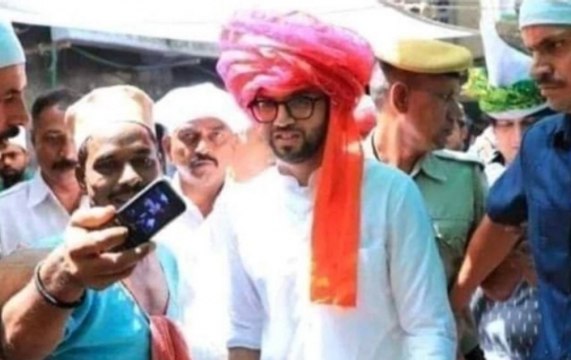 Aaditya Thackeray Meets Sonia Gandhi, Invites Her To Swearing-In