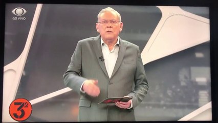 Milton Neves reclama de atraso na grade da Band