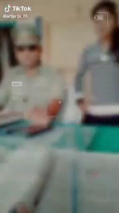 जौनपुर में रंगीन मिजाज में दरोगा जी टिक टाक वीडियो वायरल