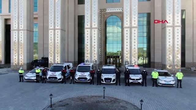 ERZURUM Emniyetin 'Hele Dadaş Evde Kal' türküsüne vatandaş göbek atarak cevap verdi