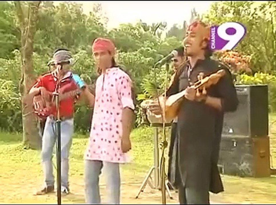 manush_ekta_dui_chakkar_cycle(360p)