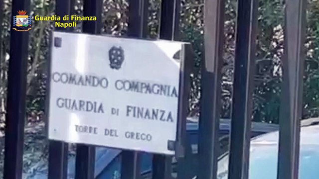 Torre del Greco (NA) - Sequestro beni a spacciatore delle discoteche Costiera (12.05.20)