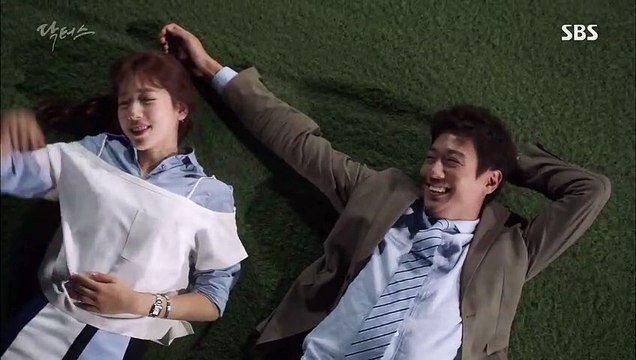 Park Shin Hye yên bình trong vòng tay của Kim Rae Won