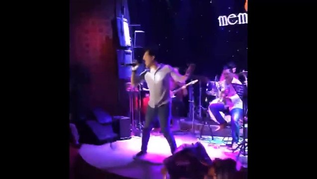 Trường Giang ngẫu hứng hát cùng Mr.Đàm tại Đà Nẵng :P