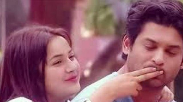 Shehnaz Gill और Siddharth Shukla गुपचुप कर रहे हैं सगाई; Full Details | FilmiBeat