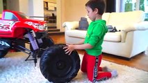 Artem play Magic Toys LEGO Unboxing and Assembling toy the Big Monster Truck