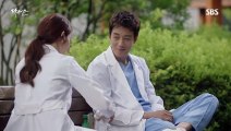 Phấn khích trước cảnh tỏ tình ngọt ngào của Kim Rae Won