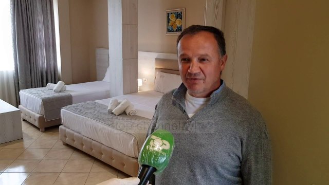 Pushimet në Velipojë/ Bizneset po bëhen gati, po marrin masat anti covid-19