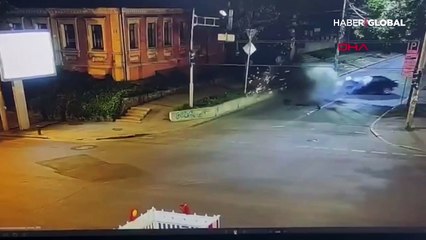Polisten kaçan sürücünün korkunç kazası kamerada