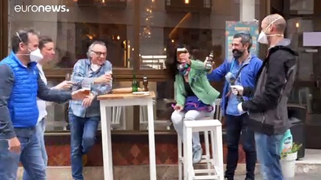 Страх пока ещё силён : Испания выходит из карантина