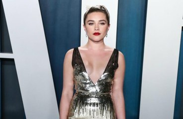 Florence Pugh está recorrendo à música para passar pela quarentena