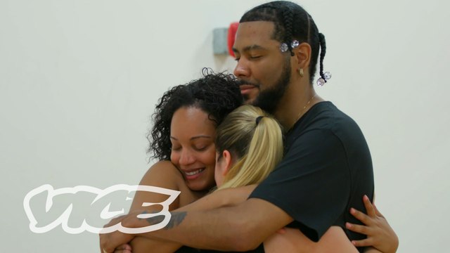 Dee Nasty Plays Matchmaker for 2 Strangers, What Could Go Wrong? | Pavement Passion: Brighton Beach