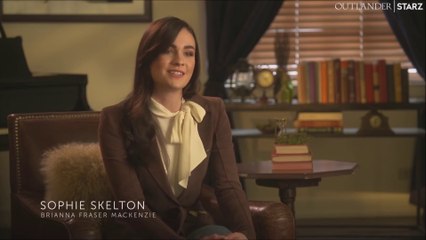 Outlander - Caitriona and Sophie on the Mackenzies Leaving [Sub Ita]