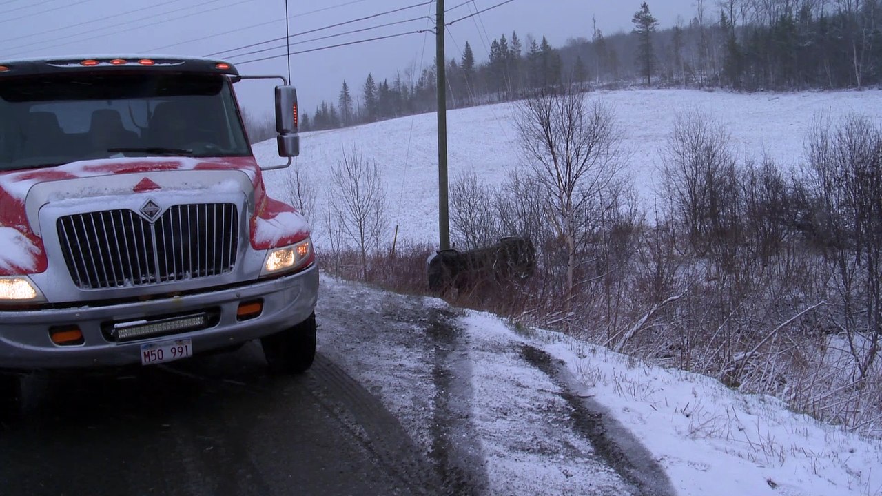 Sortie de route au chemin Deuxième-Sault à Saint-Joseph-de-Madawaska