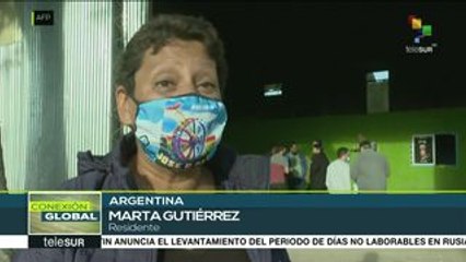 Maradona dona camiseta firmada a comedor de beneficencia en Argentina