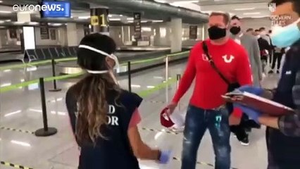 Espanha impõe quarentena para quem entra no país