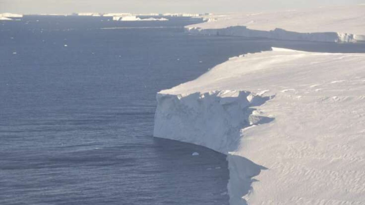 'Warm' Water Found Under Antarctica's Thwaites Glacier