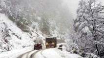 Heavy Snowfall Affects Normal Life In Himachal, Uttarakhand, And J-K