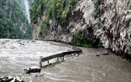 Himachal Pradesh floods: Eight dead as heavy downpour continues