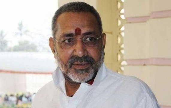 BJP leader Giriraj Singh gives a controversial statement on Muslims