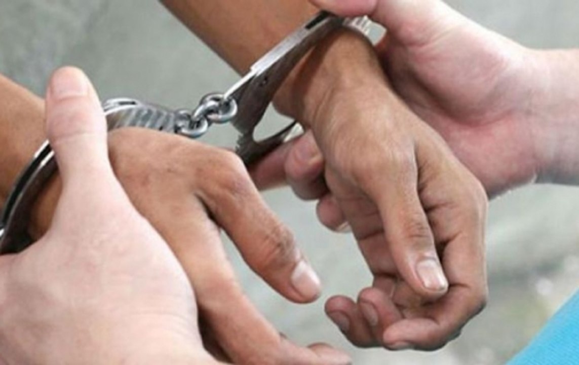 Delhi police arrests two suspected terrorists