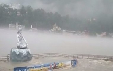 Uttarakhand: With torrential rainfall, flood alert in Rishikesh