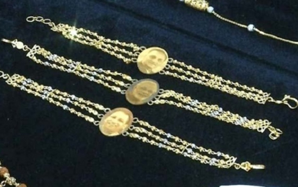 Raksha Bandan 2018: PM Modi, Yogi and Atal Rakhis trending in markets