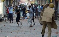 J&K: Security officers attacked by stone pelters in Anantnag, Pulwama, Shopian