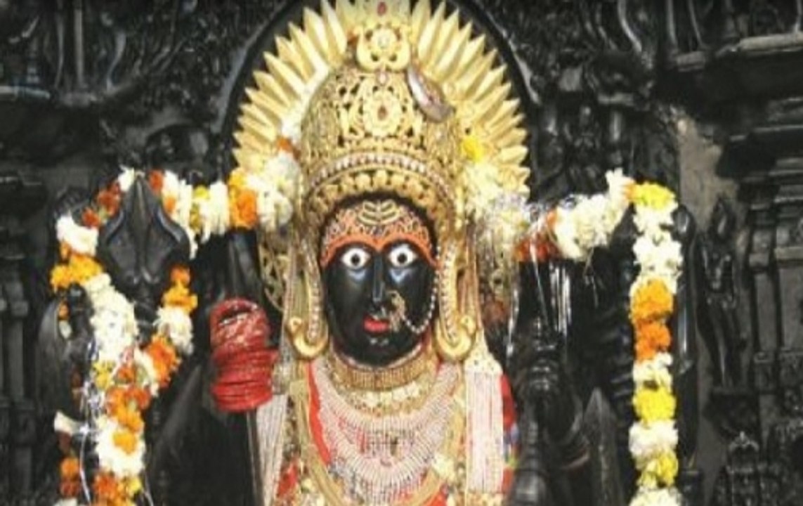 Rajasthan CM Vasundhara Raje visits Tripura Sundri Temple in Banswara