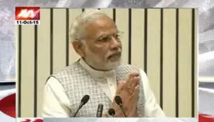 PM makes courtesy call on Vajpayee, Fernandes